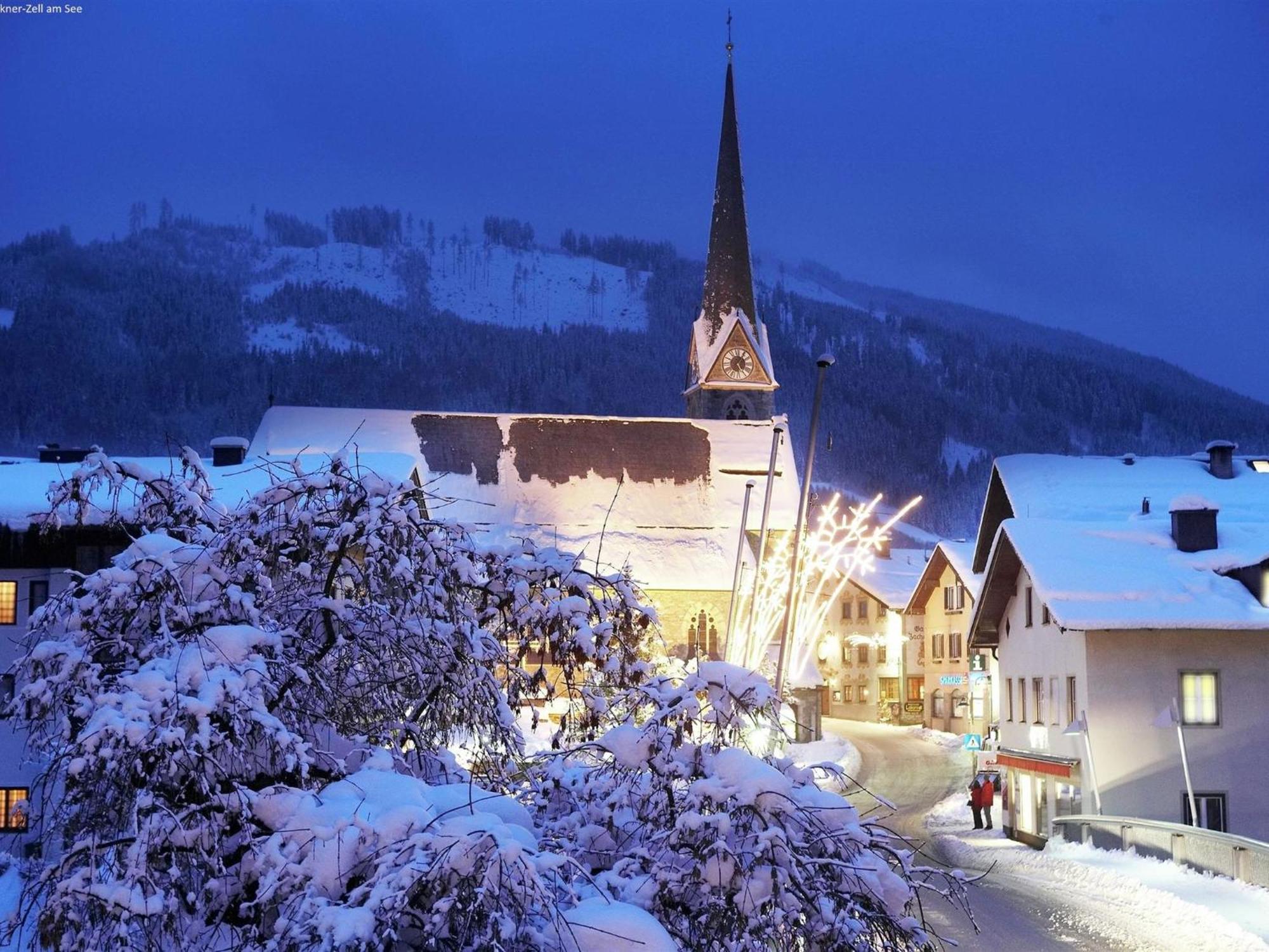 Detached Chalet Close To The Ski Area Villa Bruck an der Grossglocknerstrasse Luaran gambar
